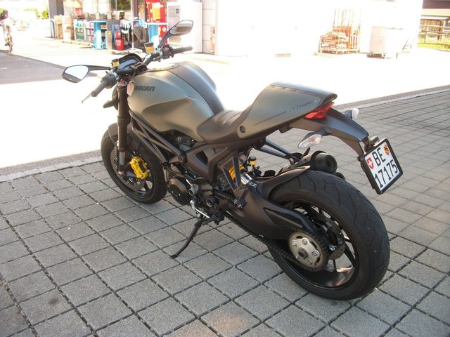 Ducati Monster 1100 – Foto 5