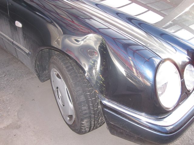 Mercedes E280 – Foto 2